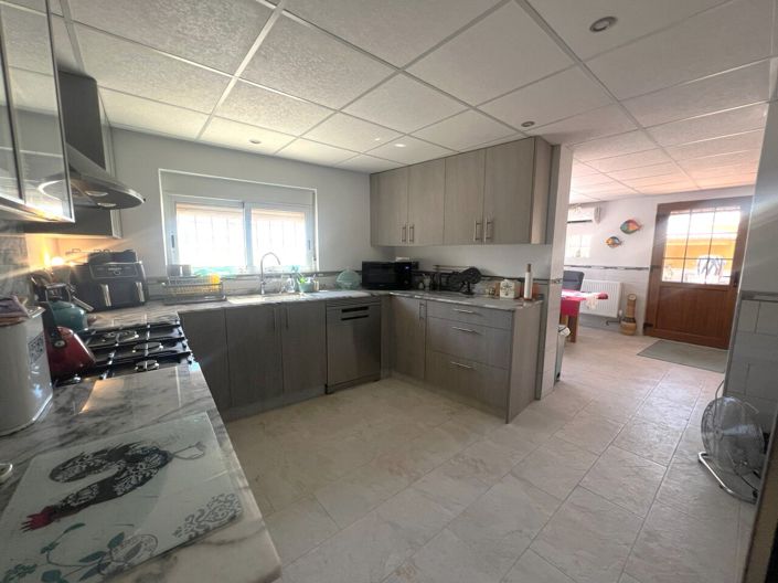 Image No.7-4 Bed Villa for sale