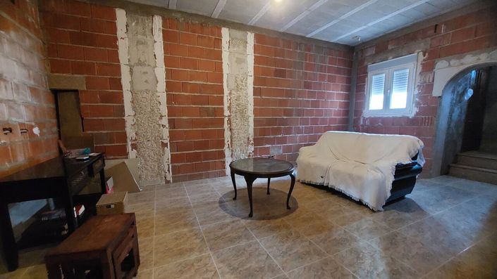 Image No.11-4 Bed Townhouse for sale