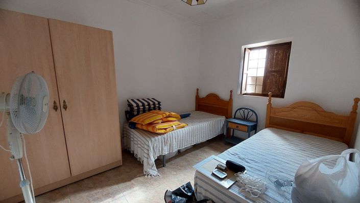 Image No.16-4 Bed Townhouse for sale