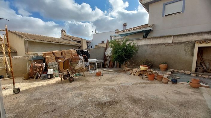 Image No.22-4 Bed Townhouse for sale