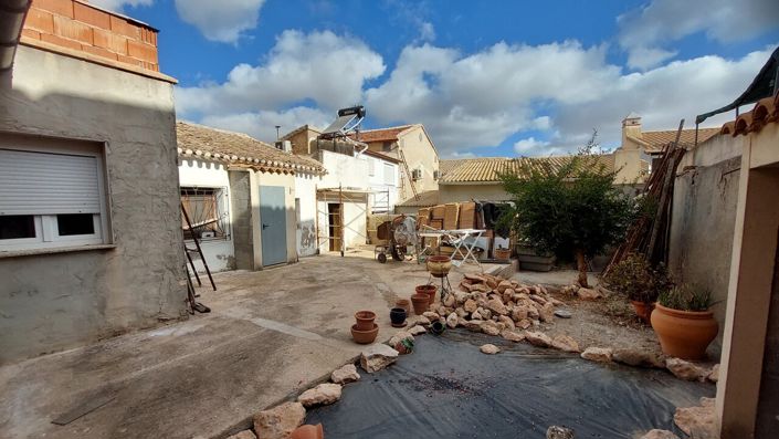 Image No.23-4 Bed Townhouse for sale