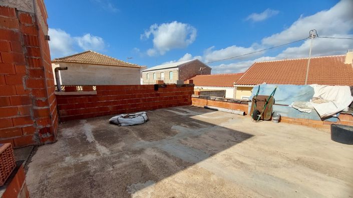 Image No.25-4 Bed Townhouse for sale