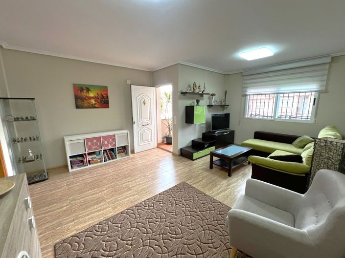 Image No.2-3 Bed Villa for sale