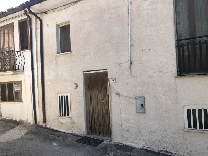 Image No.28-2 Bed Townhouse for sale