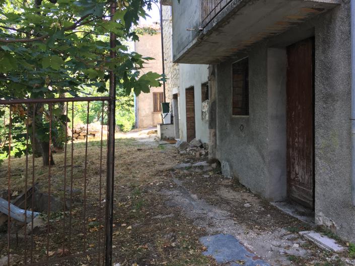 Image No.26-3 Bed Village House for sale