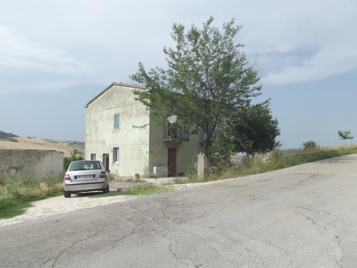 Image No.25-3 Bed Farmhouse for sale