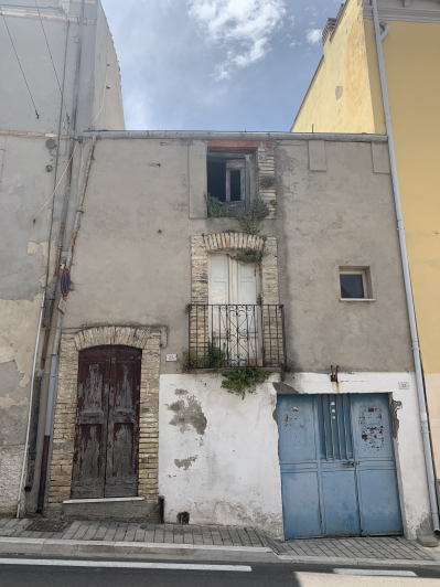 Image No.2-1 Bed Townhouse for sale