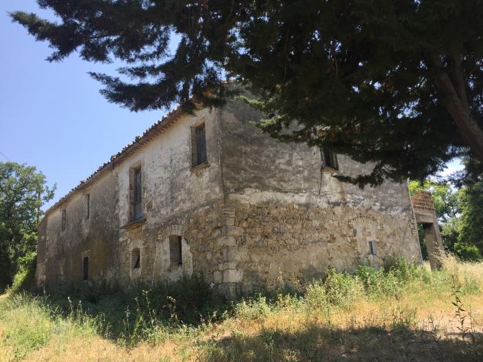 Image No.9-Ferme de 3 chambres à vendre à Casoli