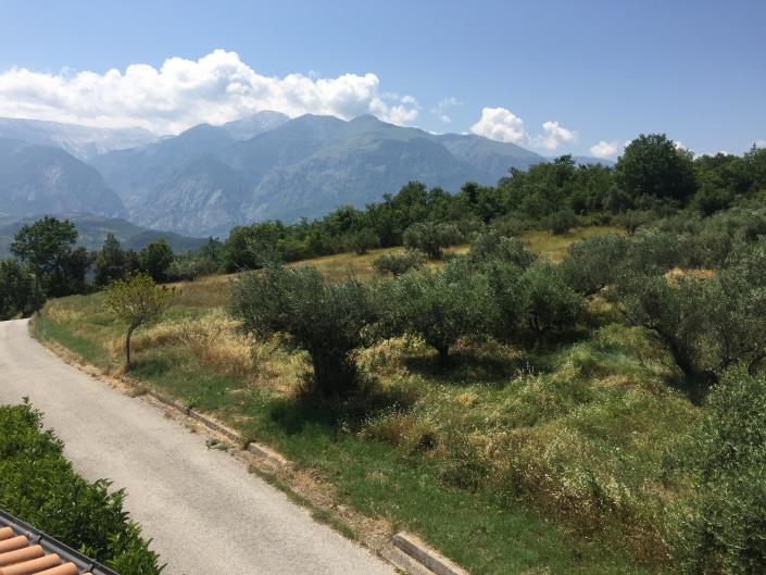 Image No.2-Ferme de 3 chambres à vendre à Casoli