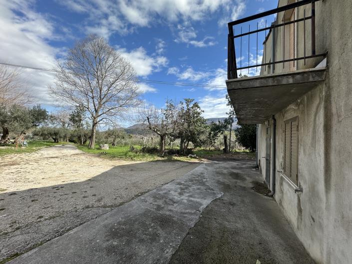 Image No.48-4 Bed House for sale