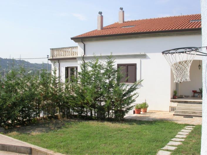 Image No.2-7 Bed Villa / Detached for sale