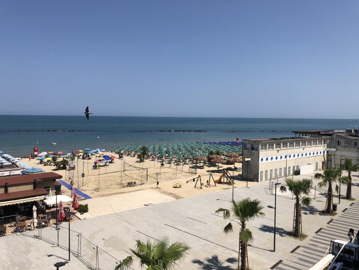 Image No.44-7 Bed Villa / Detached for sale