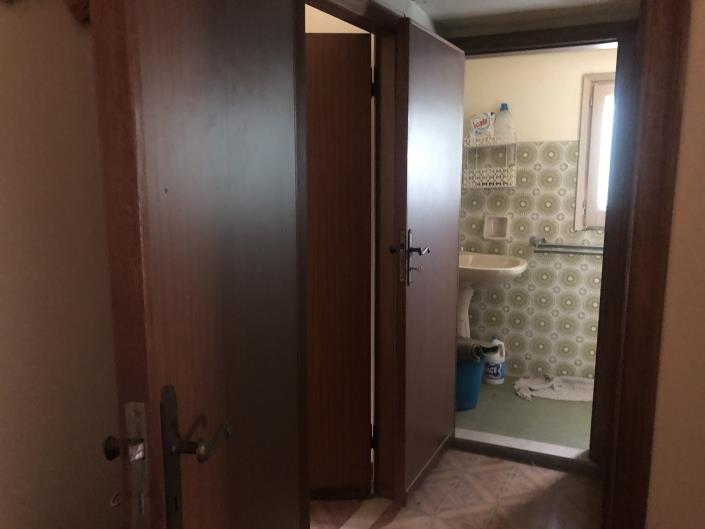 Image No.26-2 Bed Townhouse for sale