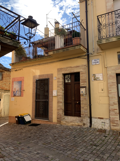 Image No.37-3 Bed Townhouse for sale