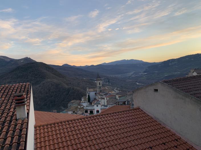 Image No.45-1 Bed Townhouse for sale