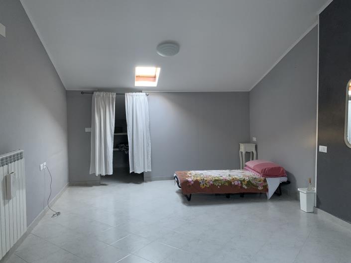 Image No.32-2 Bed Townhouse for sale