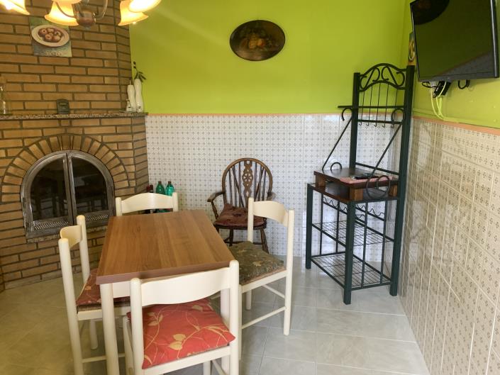 Image No.31-2 Bed Property for sale