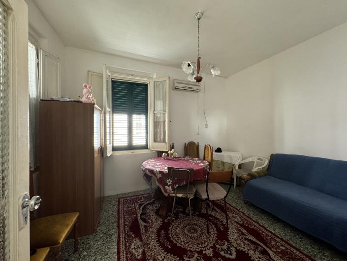 Image No.8-1 Bed Townhouse for sale