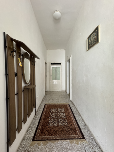 Image No.10-1 Bed Townhouse for sale