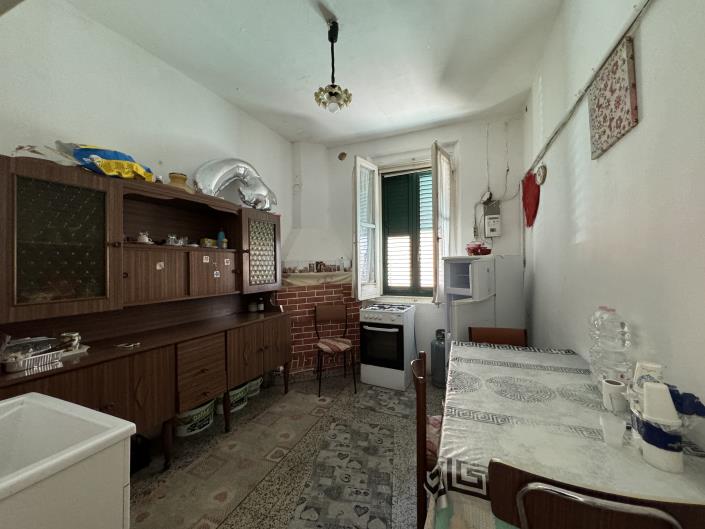 Image No.11-1 Bed Townhouse for sale