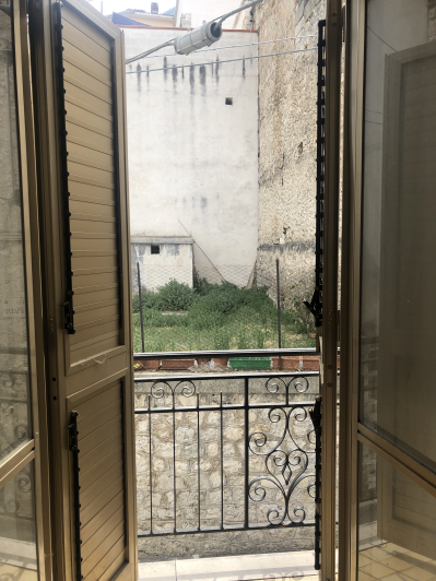 Image No.19-4 Bed Townhouse for sale