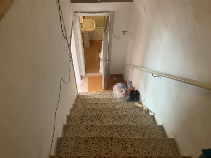 Image No.29-4 Bed Townhouse for sale