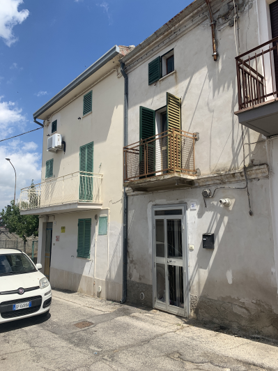 Image No.52-4 Bed Townhouse for sale