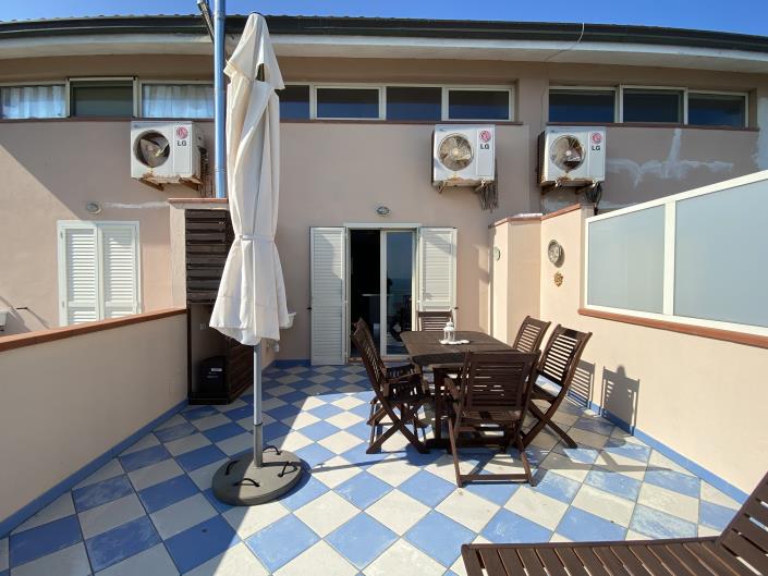 Image No.32-2 Bed Apartment for sale