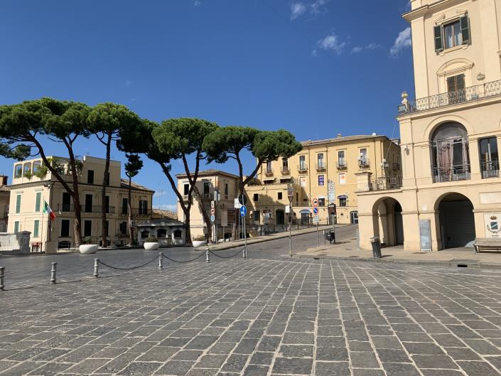 Image No.20-3 Bed Property for sale