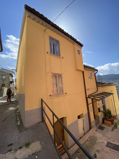 Image No.6-2 Bed Village House for sale