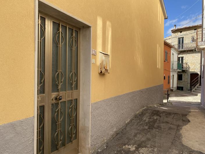 Image No.27-2 Bed Village House for sale