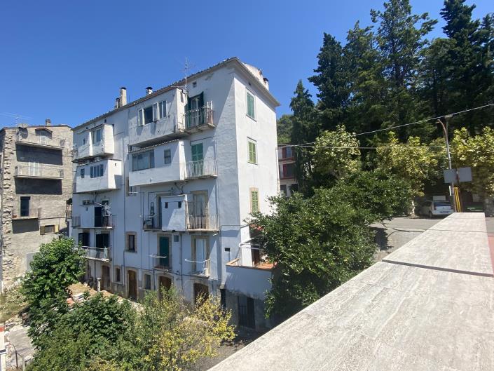 Image No.40-1 Bed Apartment for sale