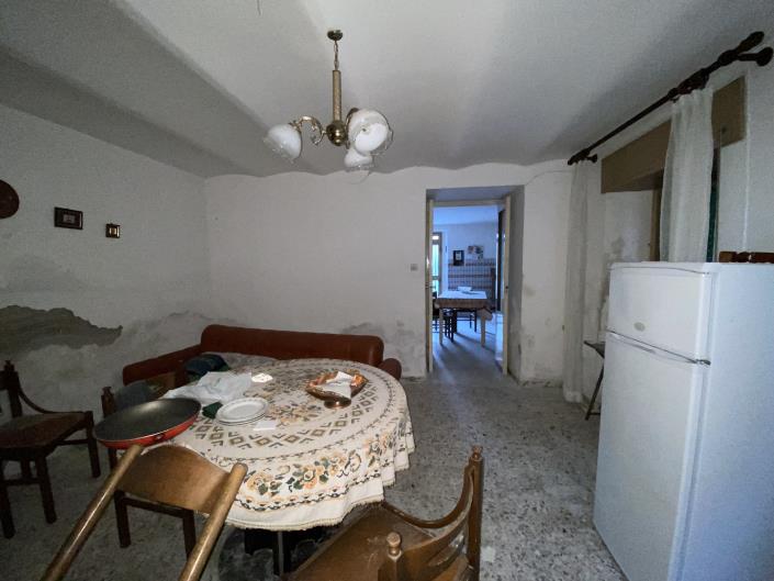 Image No.12-2 Bed Country House for sale