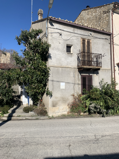 Image No.35-2 Bed House for sale