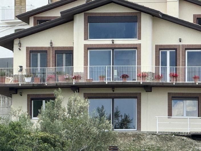 Image No.2-Villa / Détaché de 5 chambres à vendre à Villa Santa Maria