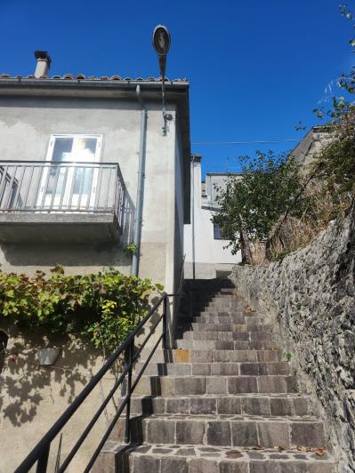 Image No.20-1 Bed House for sale