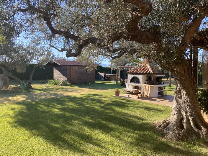 Image No.15-2 Bed Villa / Detached for sale