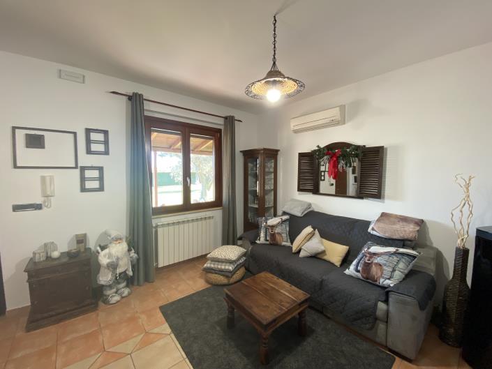 Image No.41-2 Bed Villa / Detached for sale