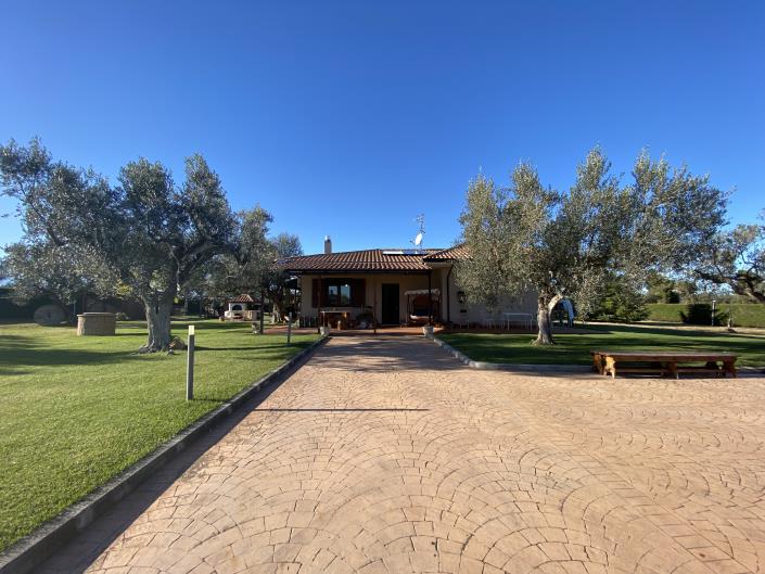 Image No.3-2 Bed Villa / Detached for sale