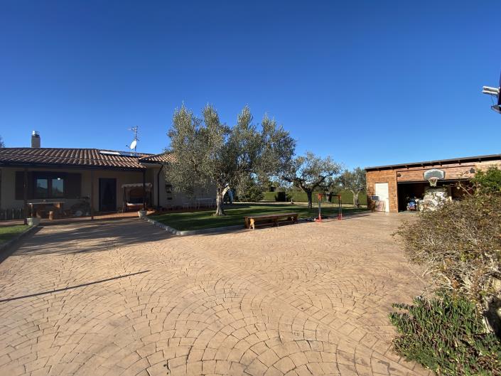 Image No.50-2 Bed Villa / Detached for sale