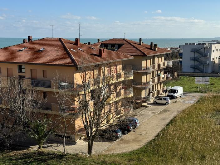 Image No.44-2 Bed Apartment for sale