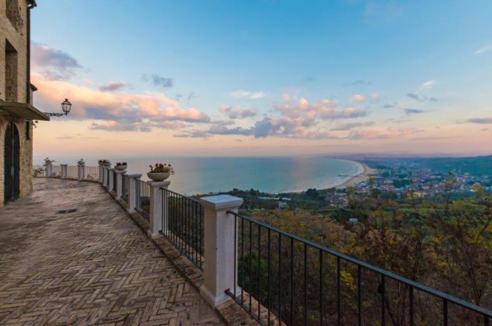 Image No.53-2 Bed Apartment for sale