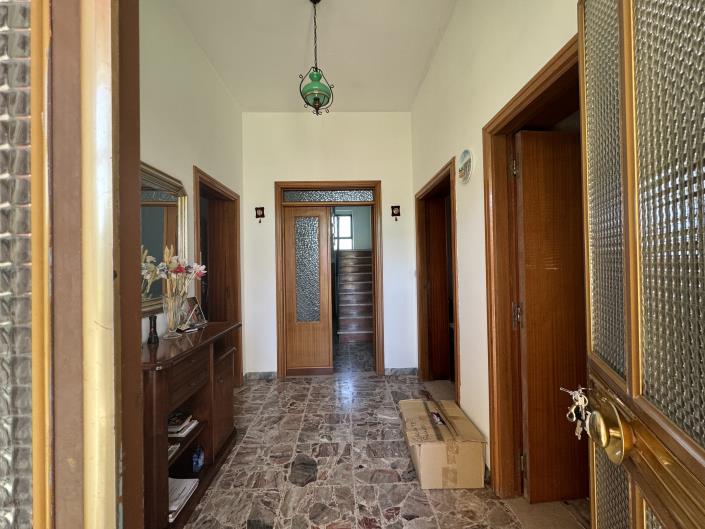 Image No.20-6 Bed Farmhouse for sale