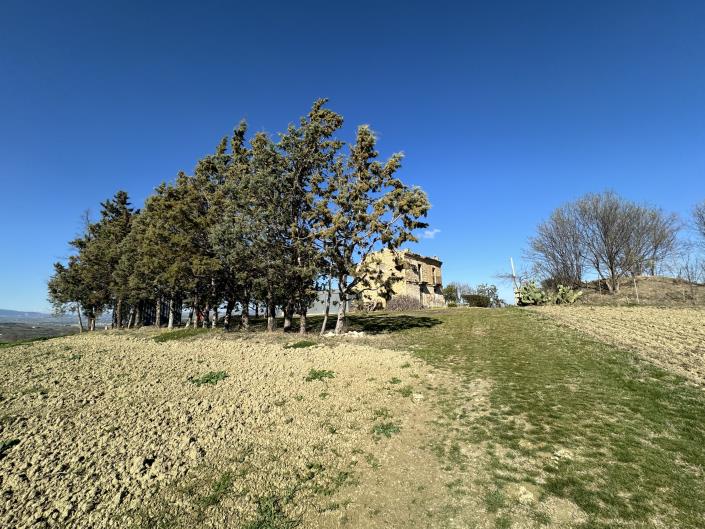 Image No.52-6 Bed Farmhouse for sale