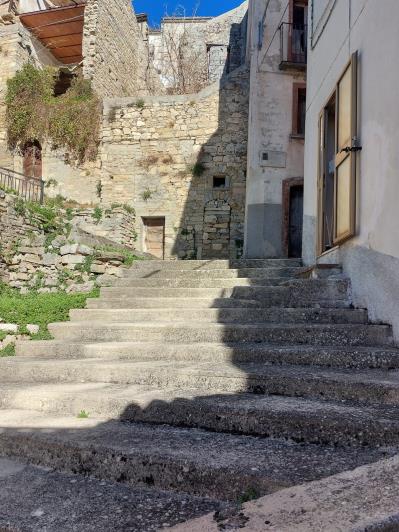 Image No.56-4 Bed Townhouse for sale