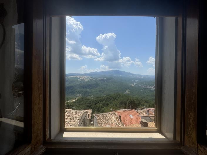 Image No.20-2 Bed Townhouse for sale