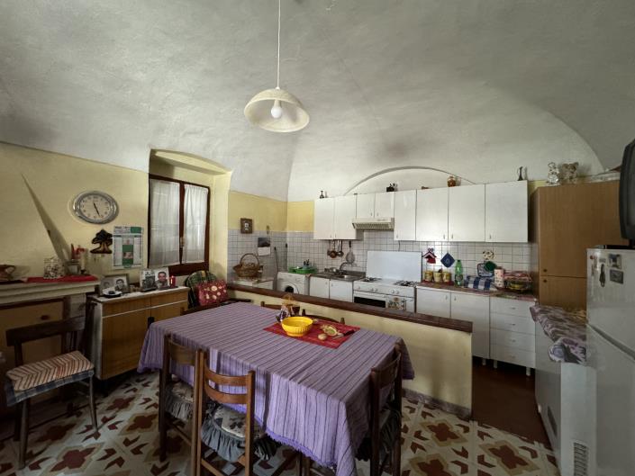 Image No.4-8 Bed Villa / Detached for sale