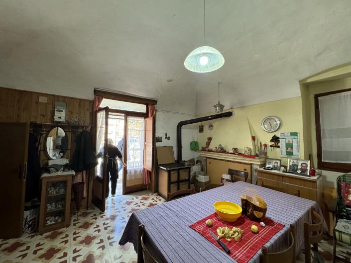 Image No.3-8 Bed Villa / Detached for sale