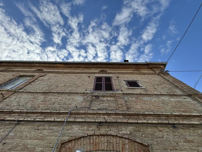 Image No.31-8 Bed Villa / Detached for sale