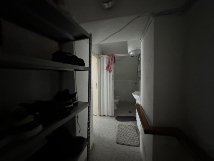 Image No.23-8 Bed Villa / Detached for sale